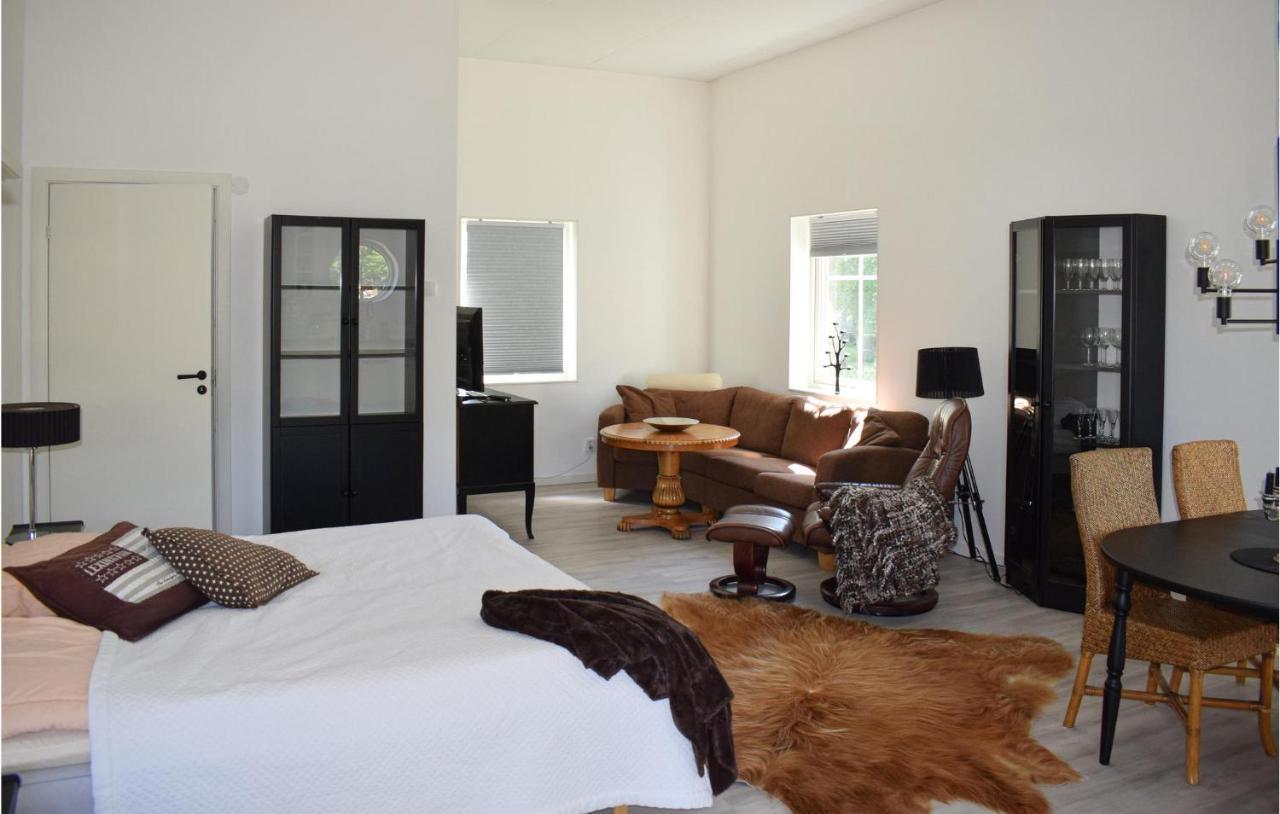 Beautiful Apartment In Lagan With House Sea View Exterior photo